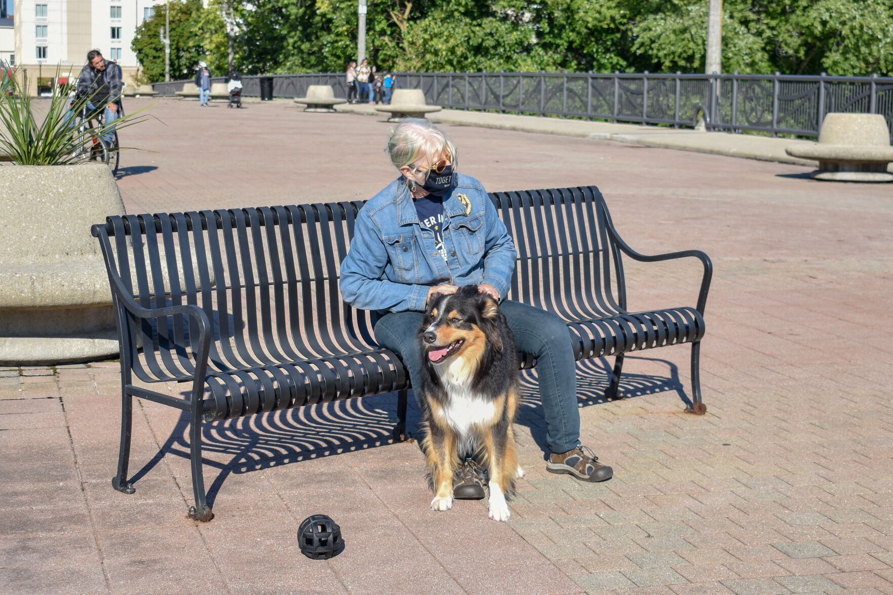 10/16/21 "Get Moving Duke" Rally Takes Over Pedestrian Bridge, Susan Schechter and her dog